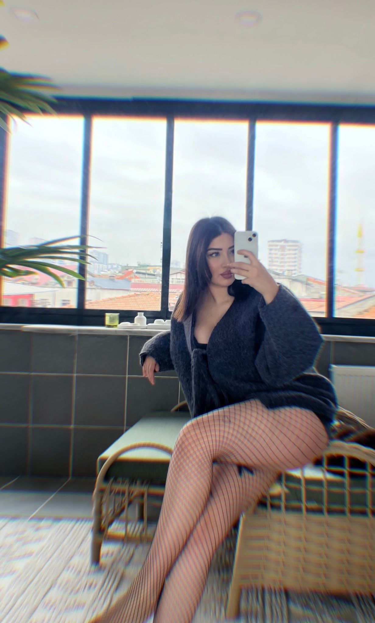 Atatürk Arabada Görüşen Escort Okyanus